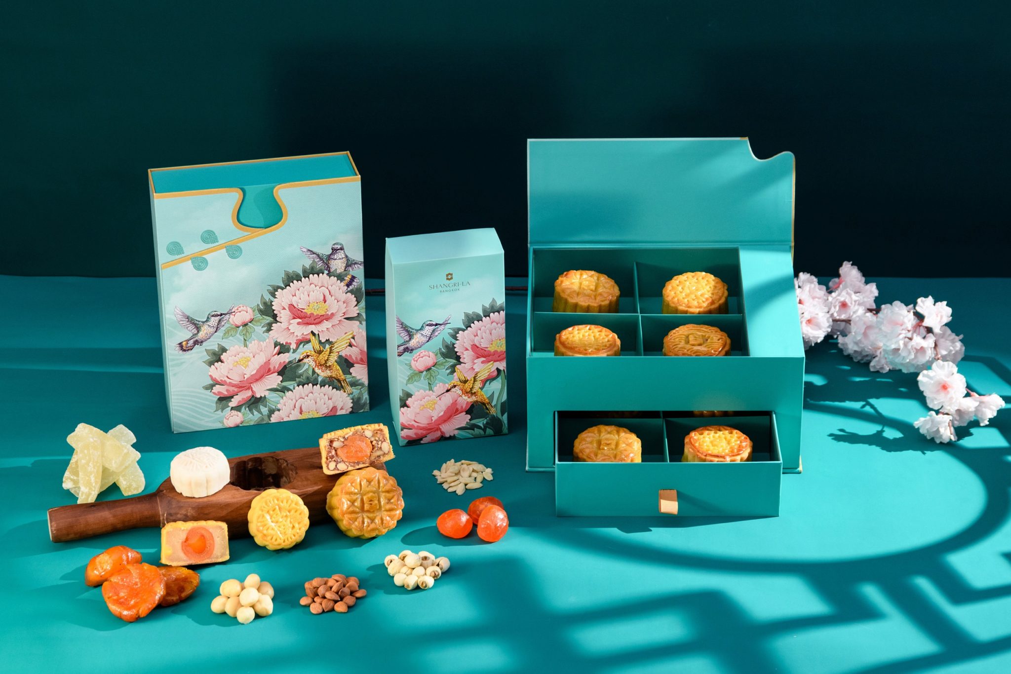 shangri-la-bangkok-presents-classic-mooncake-collection-2022-to